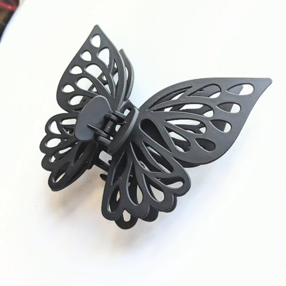 Sunday State Black and Pink Large Butterfly Clips - Picture 10 of 11